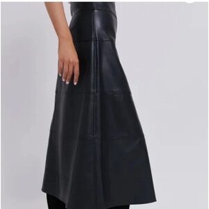 Elegant Black Leather Skirt